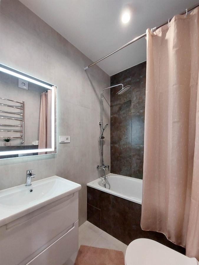 Новобудова Червоної Калини 56А Сихів, Авалон,Висотка Lviv Extérieur photo